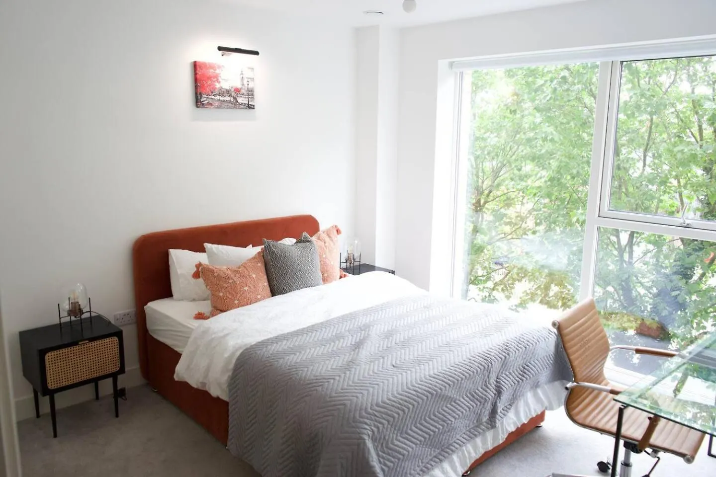 Luxury London Royal Wharf Apartment United Kingdom