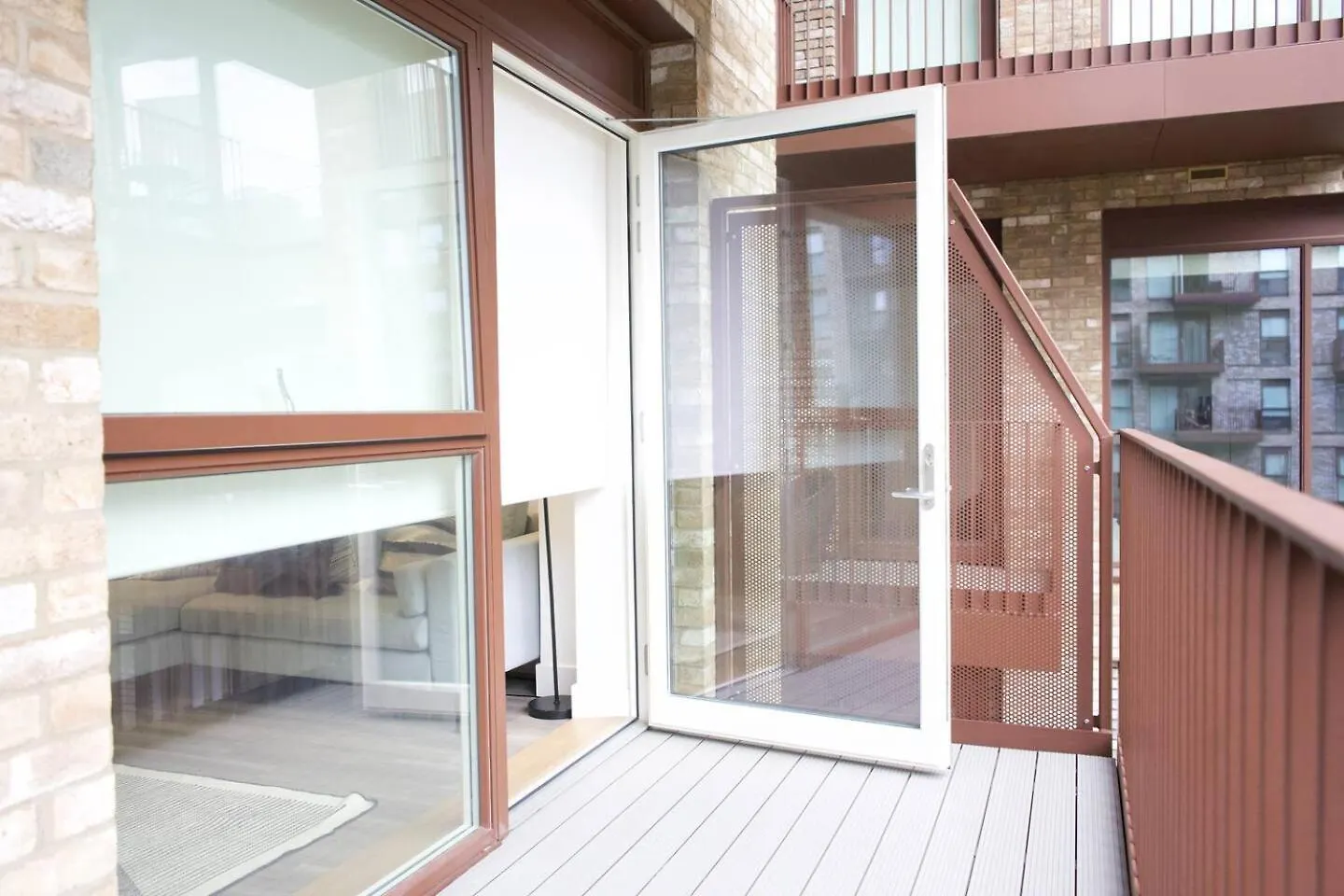 Luxury London Royal Wharf Apartment 0*,  United Kingdom